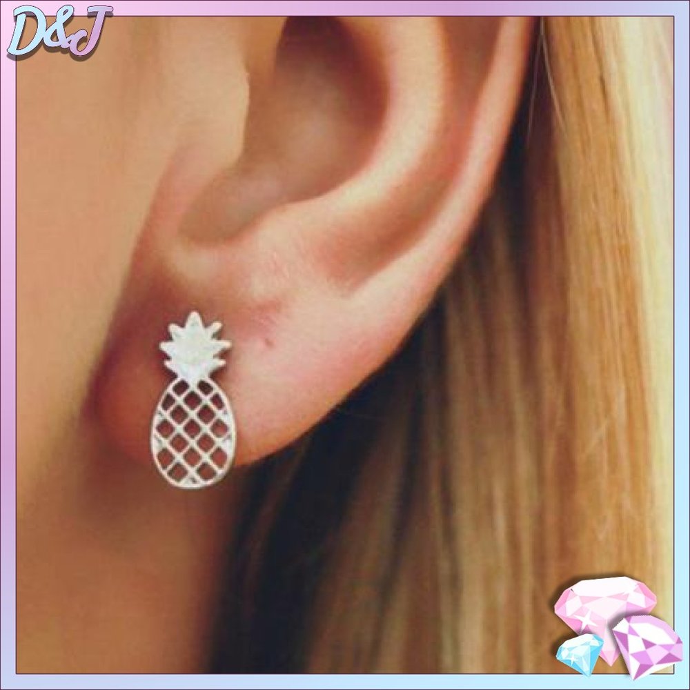 💎✨ Pinapple Earrings - Picture 2 of 5